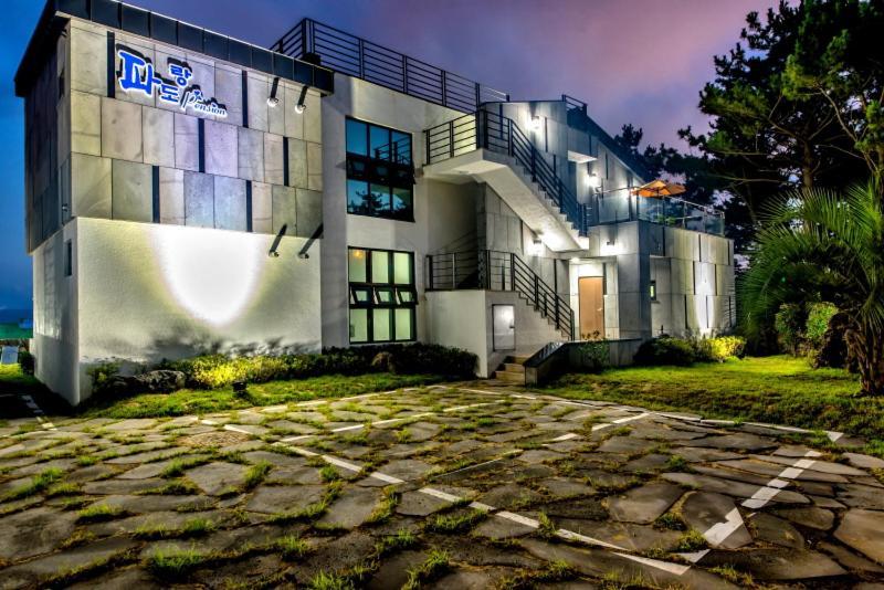 Sea And Wave Guest House ซอกวีโพ ภายนอก รูปภาพ