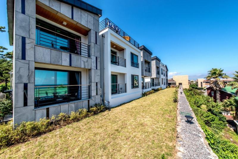Sea And Wave Guest House ซอกวีโพ ภายนอก รูปภาพ